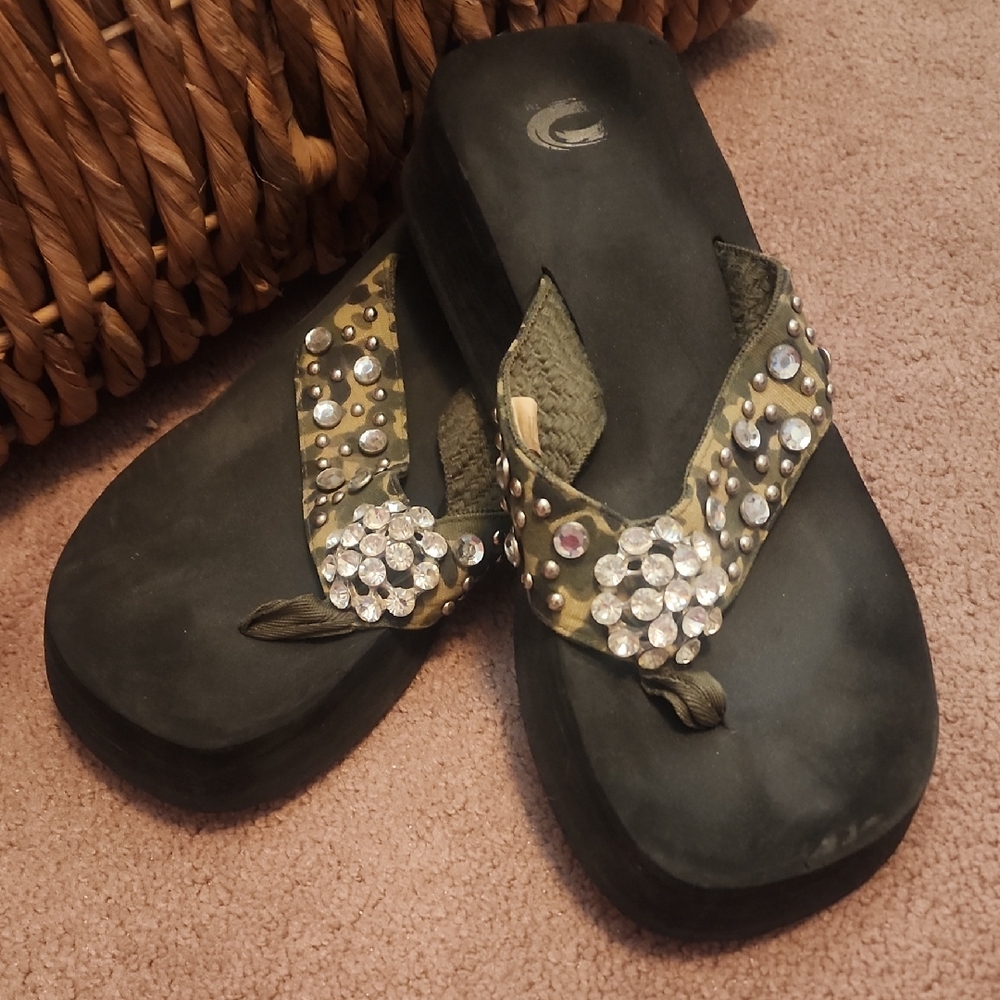 Wedge Heel Fil Flops